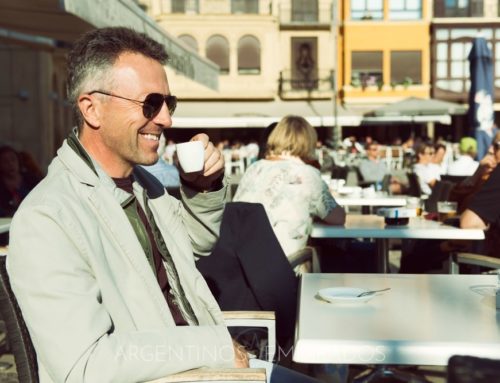 Emigrar es una transacción emocional y muy personal